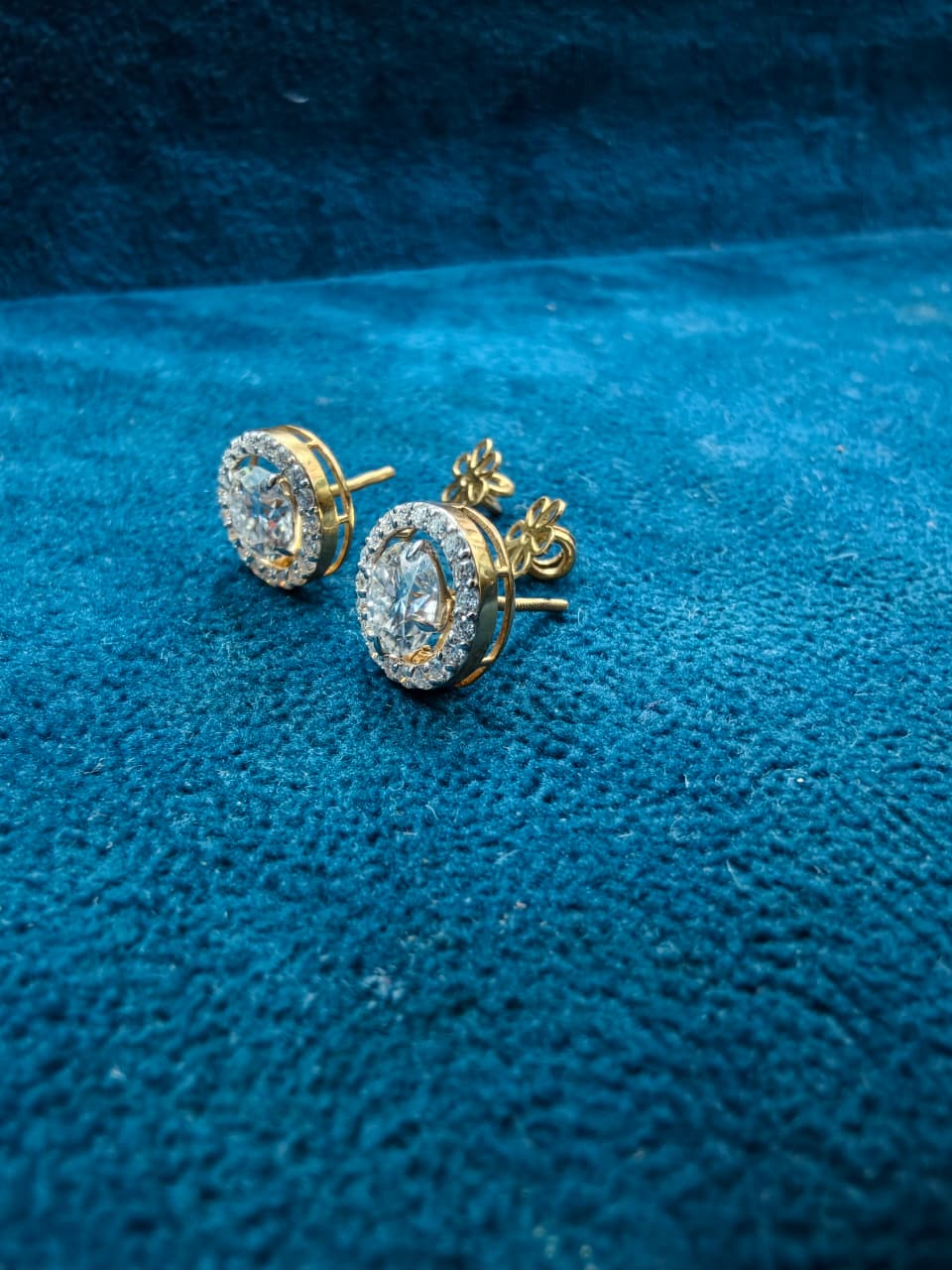 18K Gold Round moissanite Halo Stud Earrings, 7mm Center Stone with Sparkling Micro-Pavé Accent Diamonds, Luxury Fine Jewelry Gift for Women