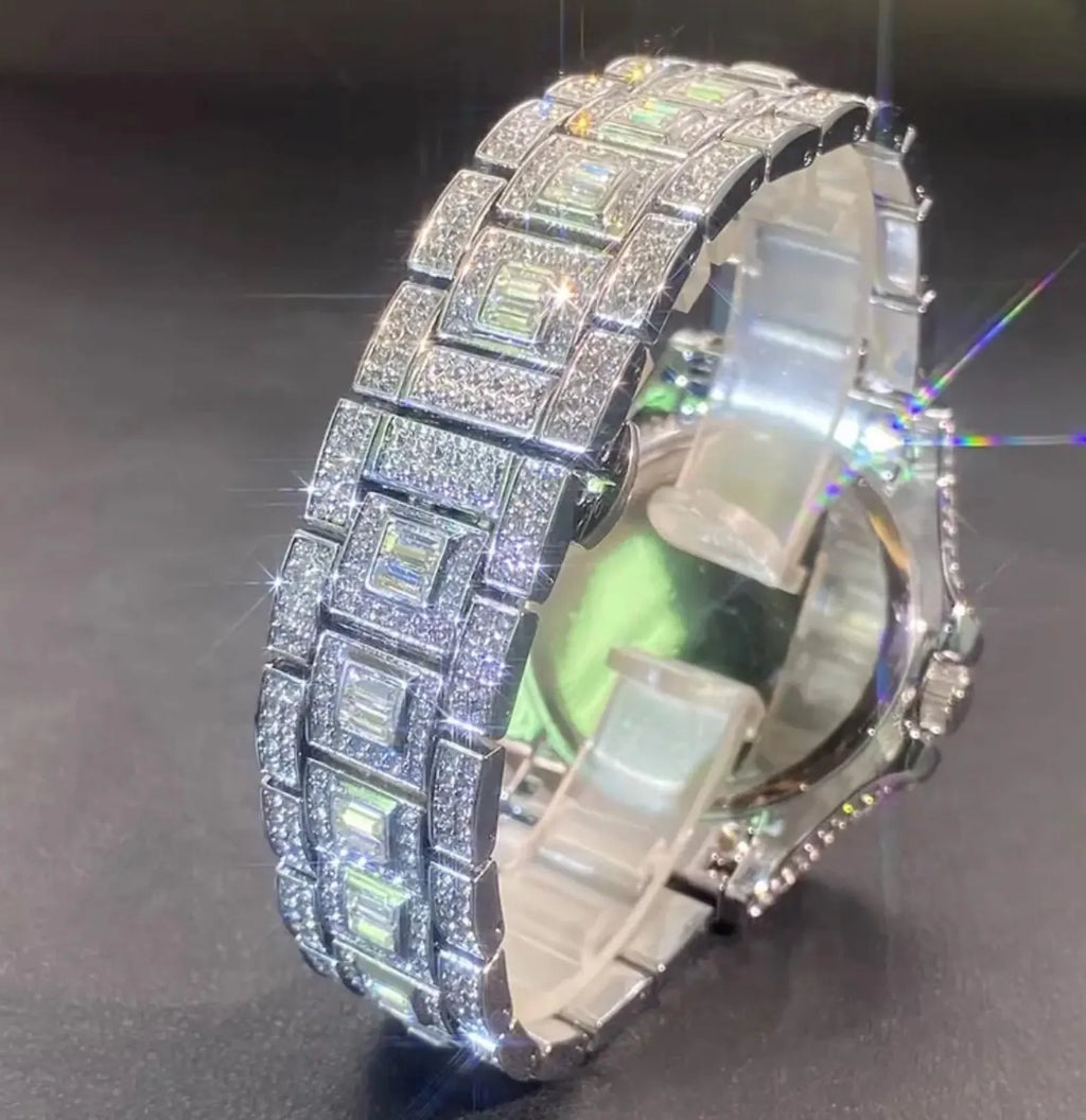 Men’s Iced Out Chronograph Watch – Fully Diamond Silver‑Tone Luxury Timepiece